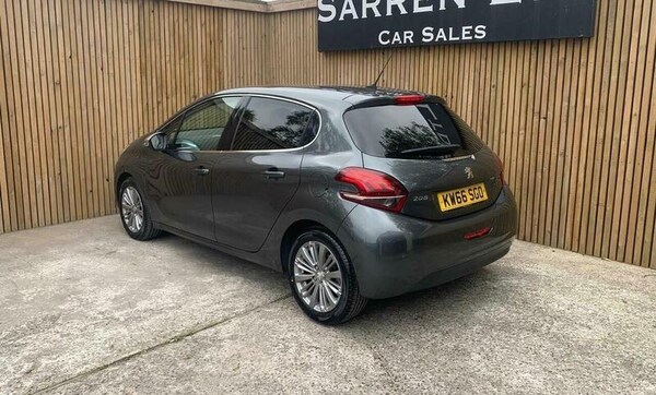 Used Peugeot 208 2016 for sale - 76270385: Photo 33