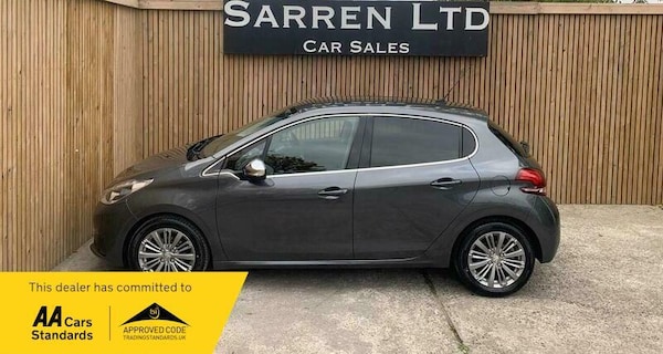 Used Peugeot 208 2016 for sale - 76270385: Photo 4
