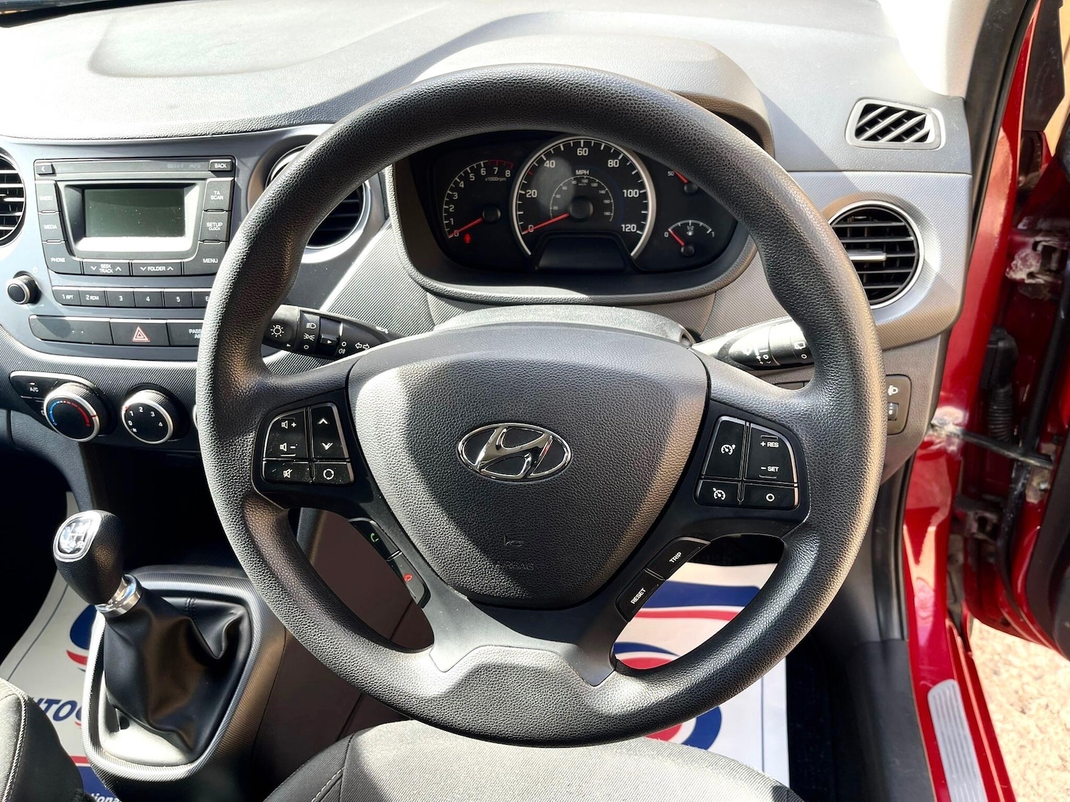 Used Hyundai i10 2018 for sale - 78127507: Photo 14