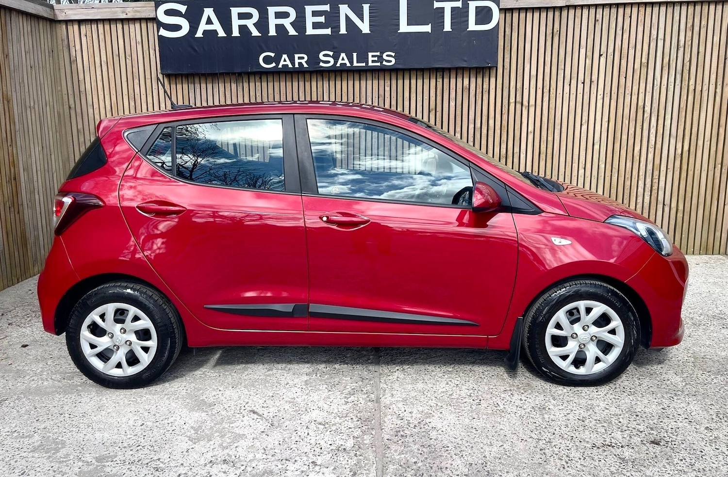 Used Hyundai i10 2018 for sale - 78127507: Photo 3