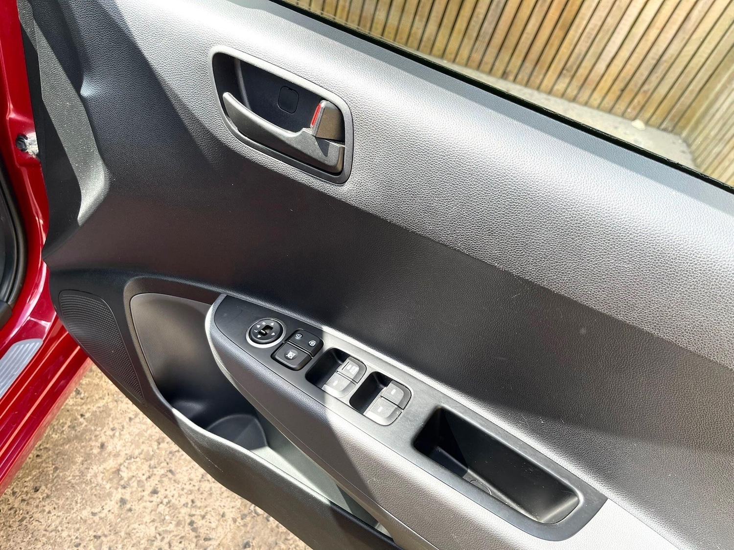 Used Hyundai i10 2018 for sale - 78127507: Photo 44