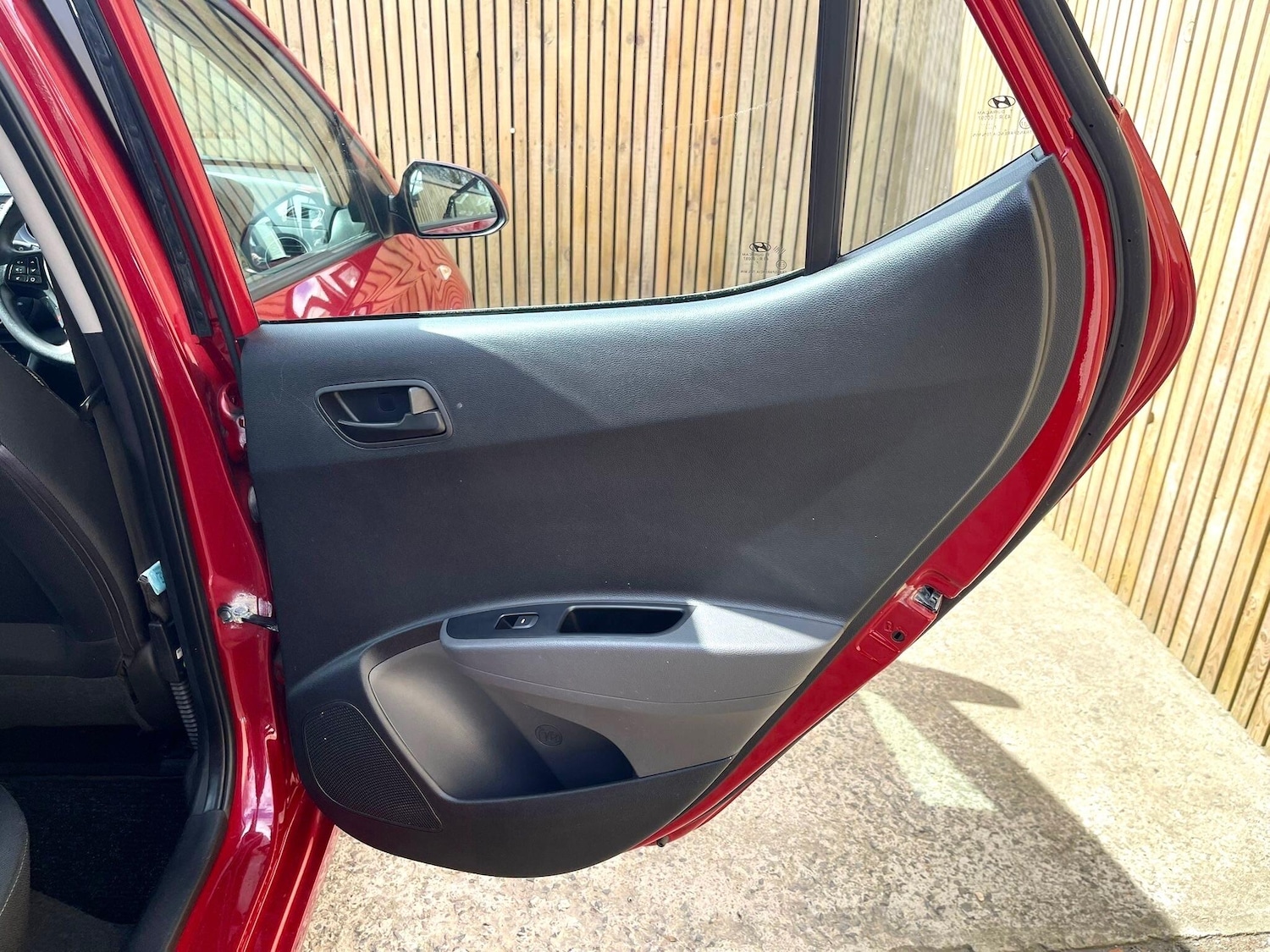 Used Hyundai i10 2018 for sale - 78127507: Photo 46