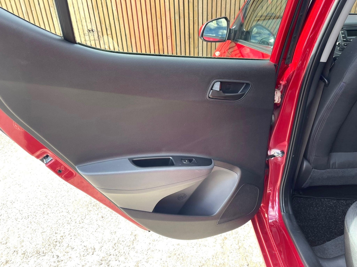 Used Hyundai i10 2018 for sale - 78127507: Photo 49