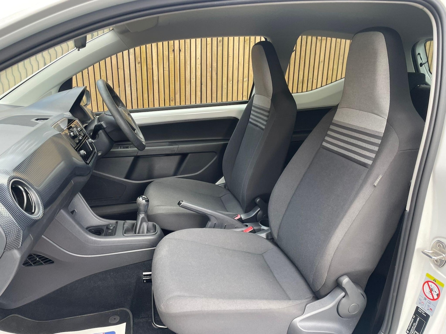 Used Volkswagen up! 2018 for sale - 76377255: Photo 10