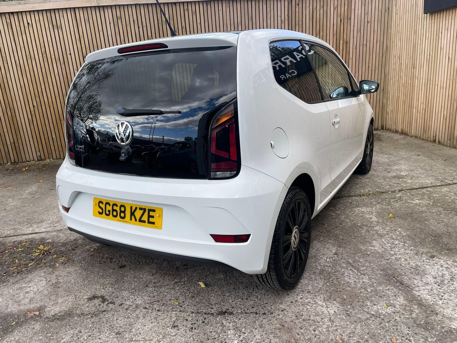Used Volkswagen up! 2018 for sale - 76377255: Photo 56