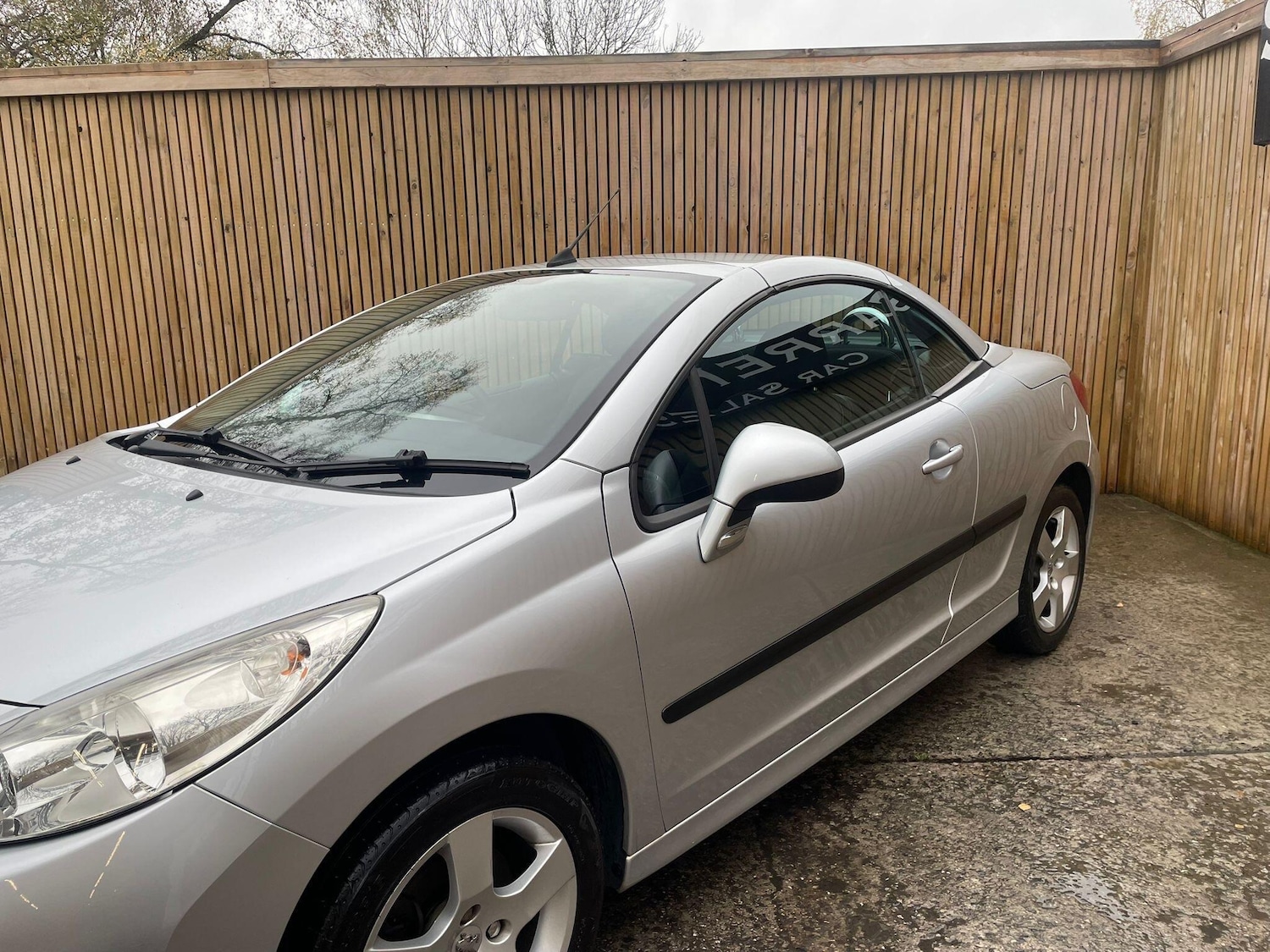 Used Peugeot 207 2010 for sale - 76667237: Photo 8