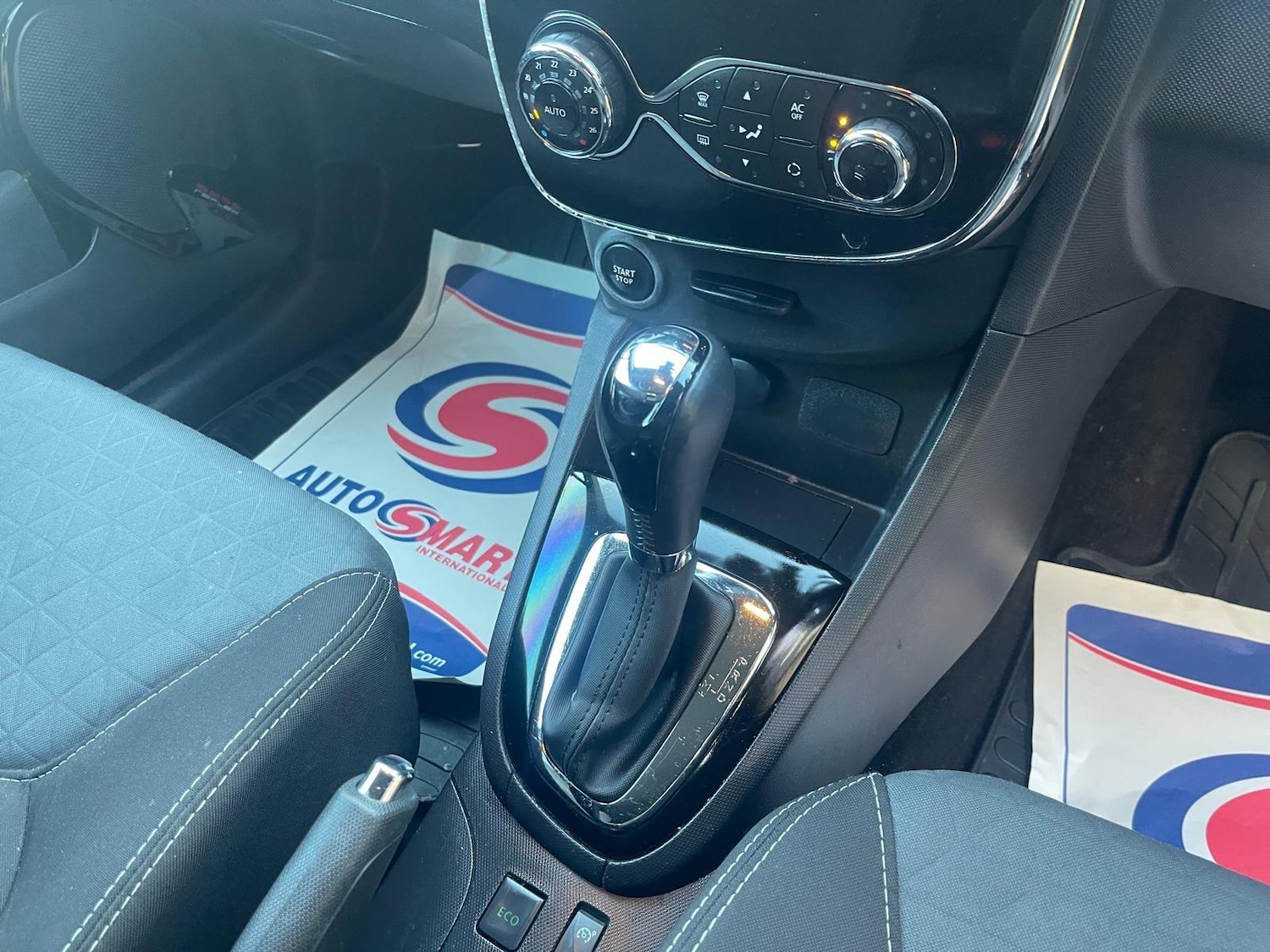 Used Renault Clio for sale - 77926079: Photo 27