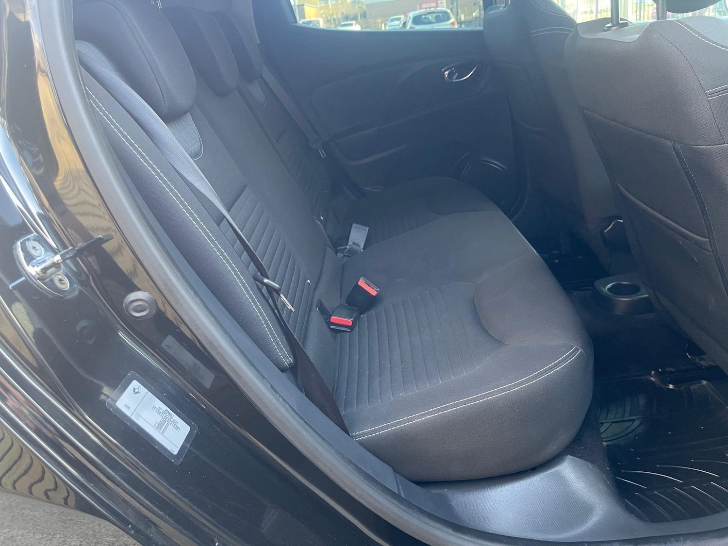 Used Renault Clio for sale - 77926079: Photo 33