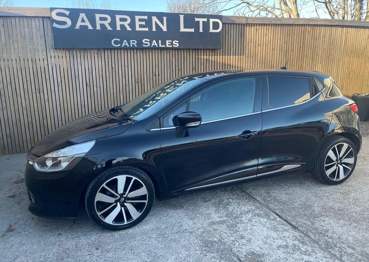 Used Renault Clio for sale - 77926079: Photo 40