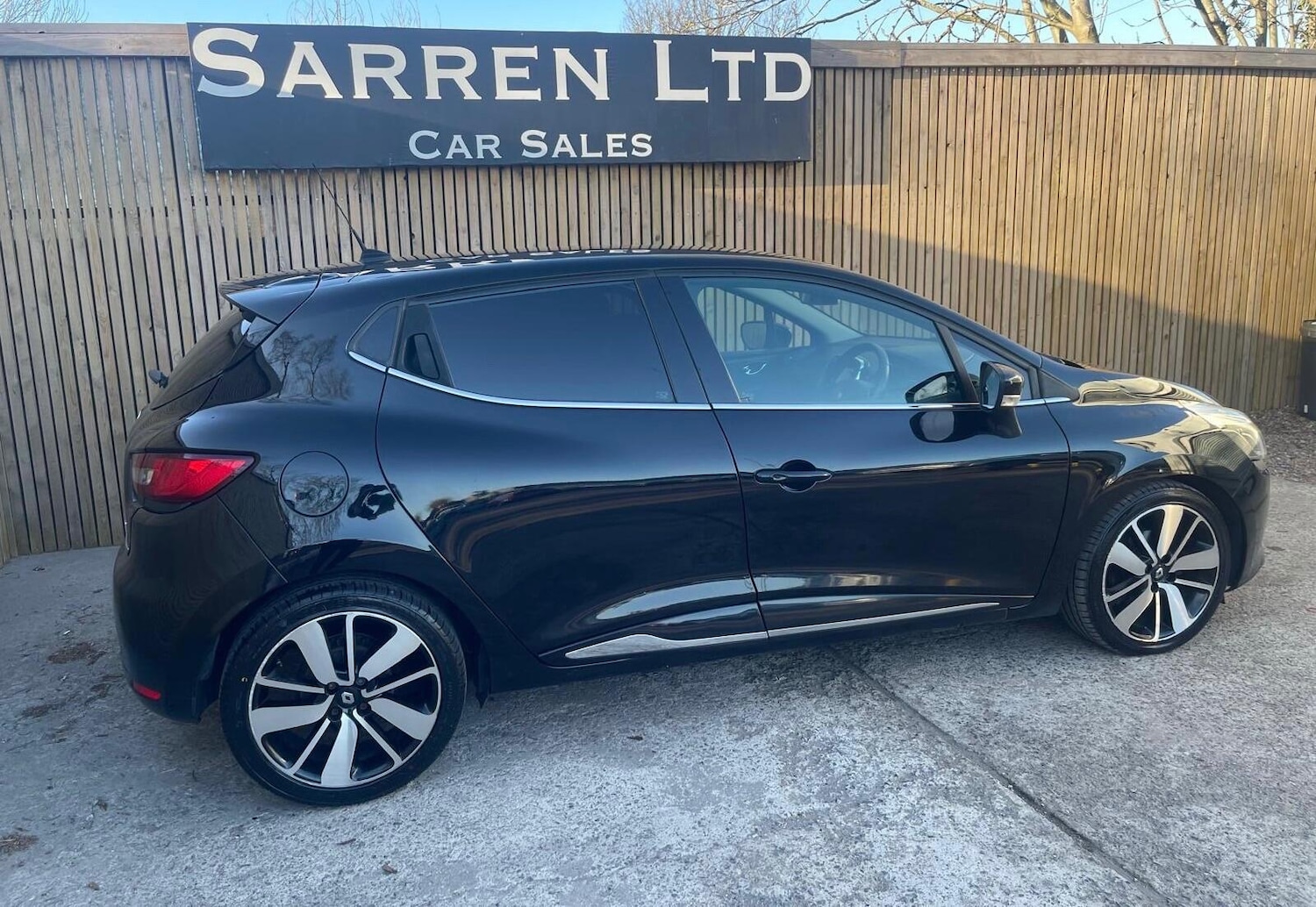 Used Renault Clio for sale - 77926079: Photo 45