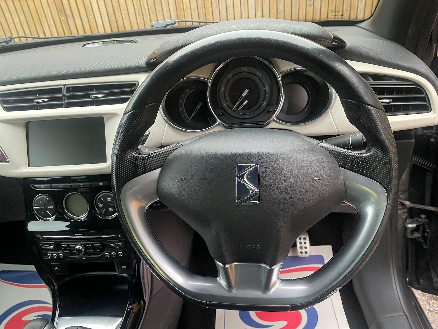 Used Citroen DS3 2012 for sale - 77852885: Photo 12