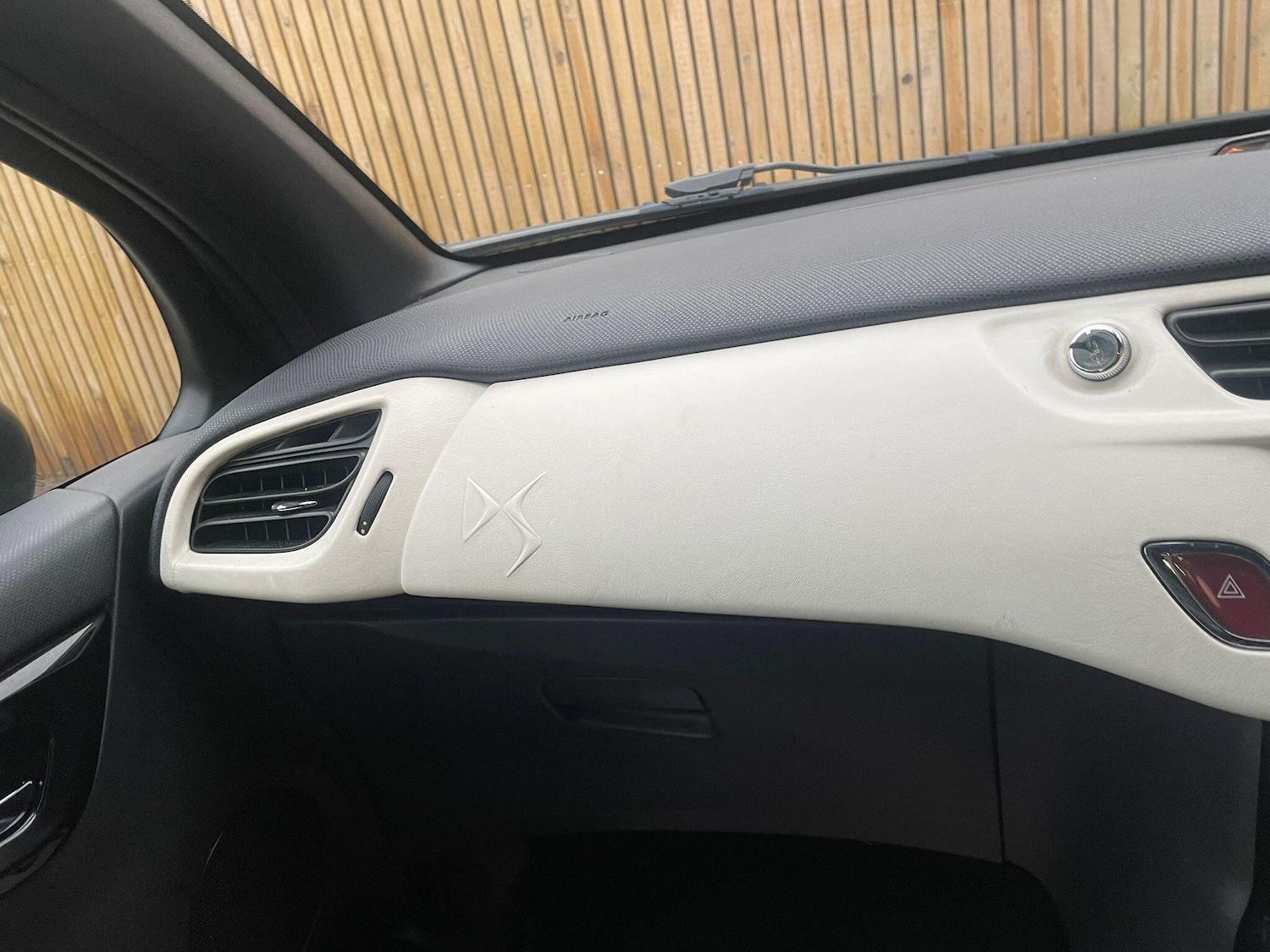 Used Citroen DS3 2012 for sale - 77852885: Photo 26