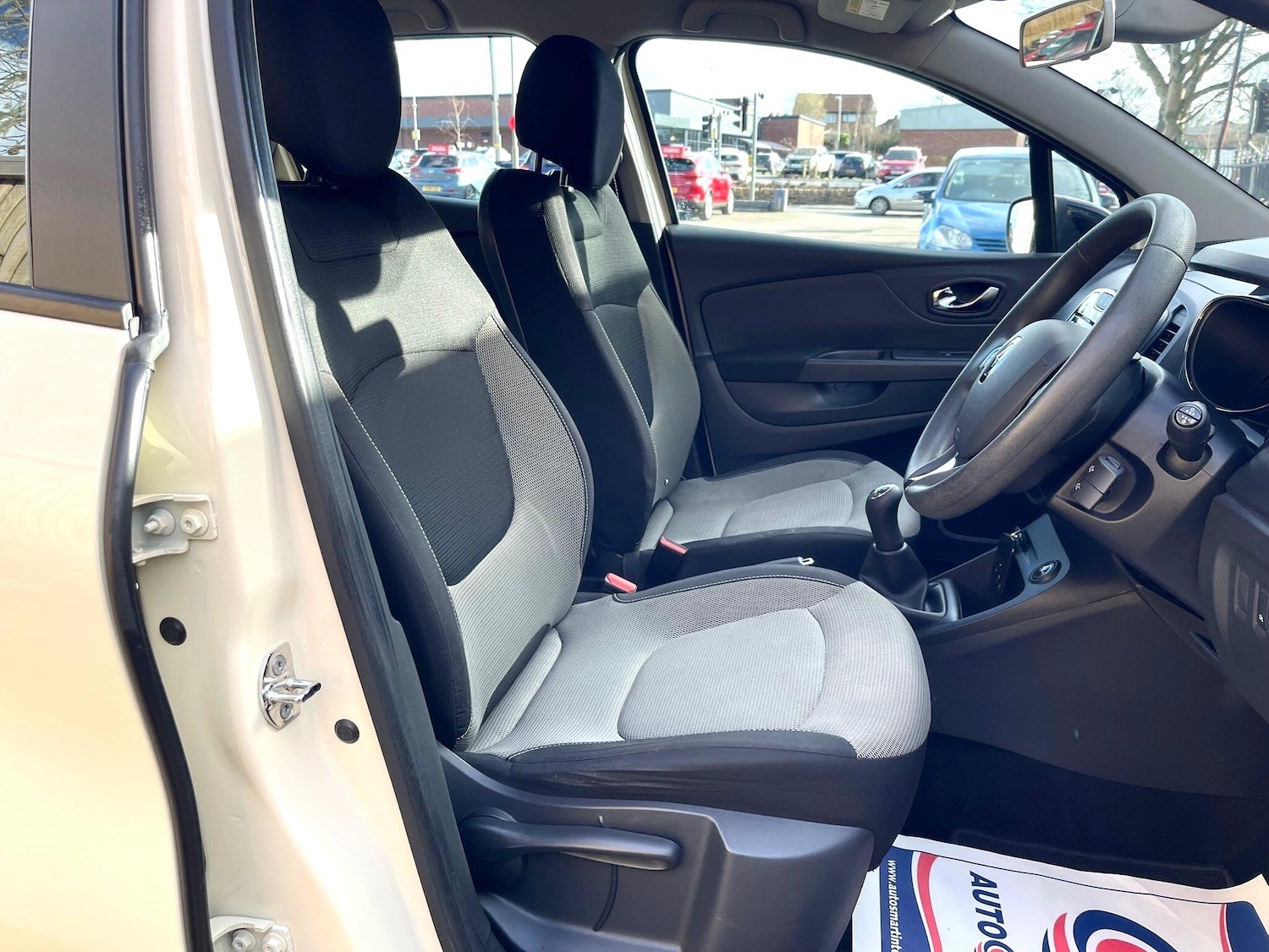 Used Renault Captur 2015 for sale - 77909028: Photo 10