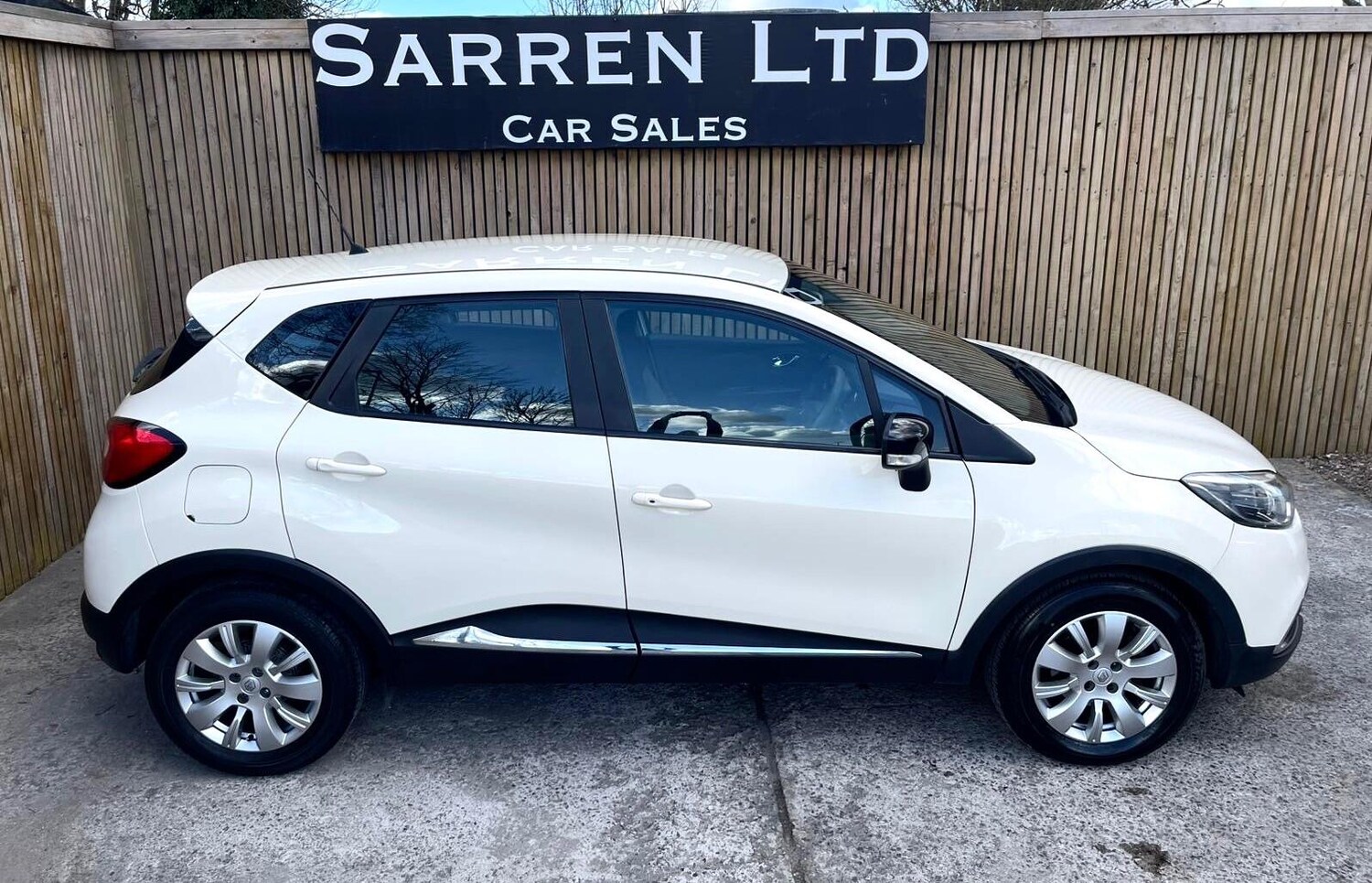 Used Renault Captur 2015 for sale - 77909028: Photo 29