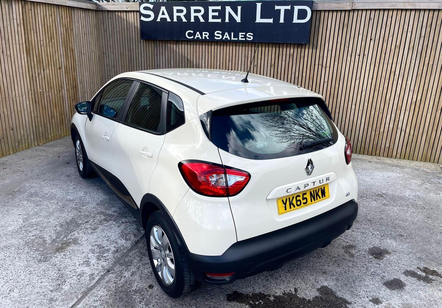 Used Renault Captur 2015 for sale - 77909028: Photo 32