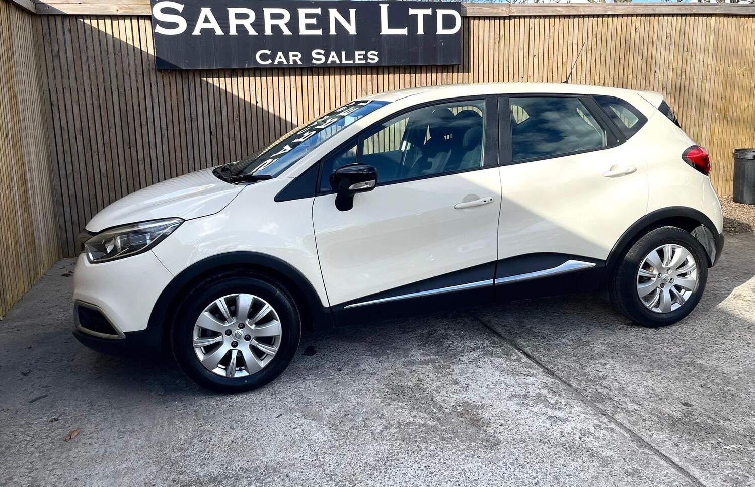 Used Renault Captur 2015 for sale - 77909028: Photo 34