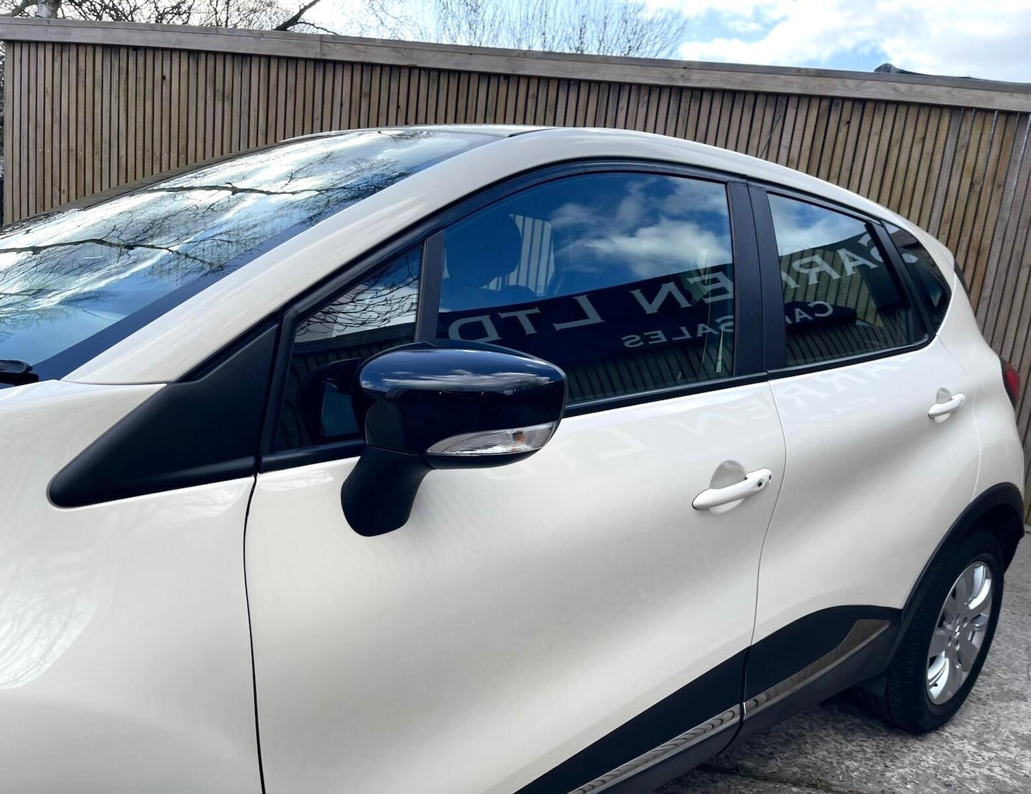 Used Renault Captur 2015 for sale - 77909028: Photo 8