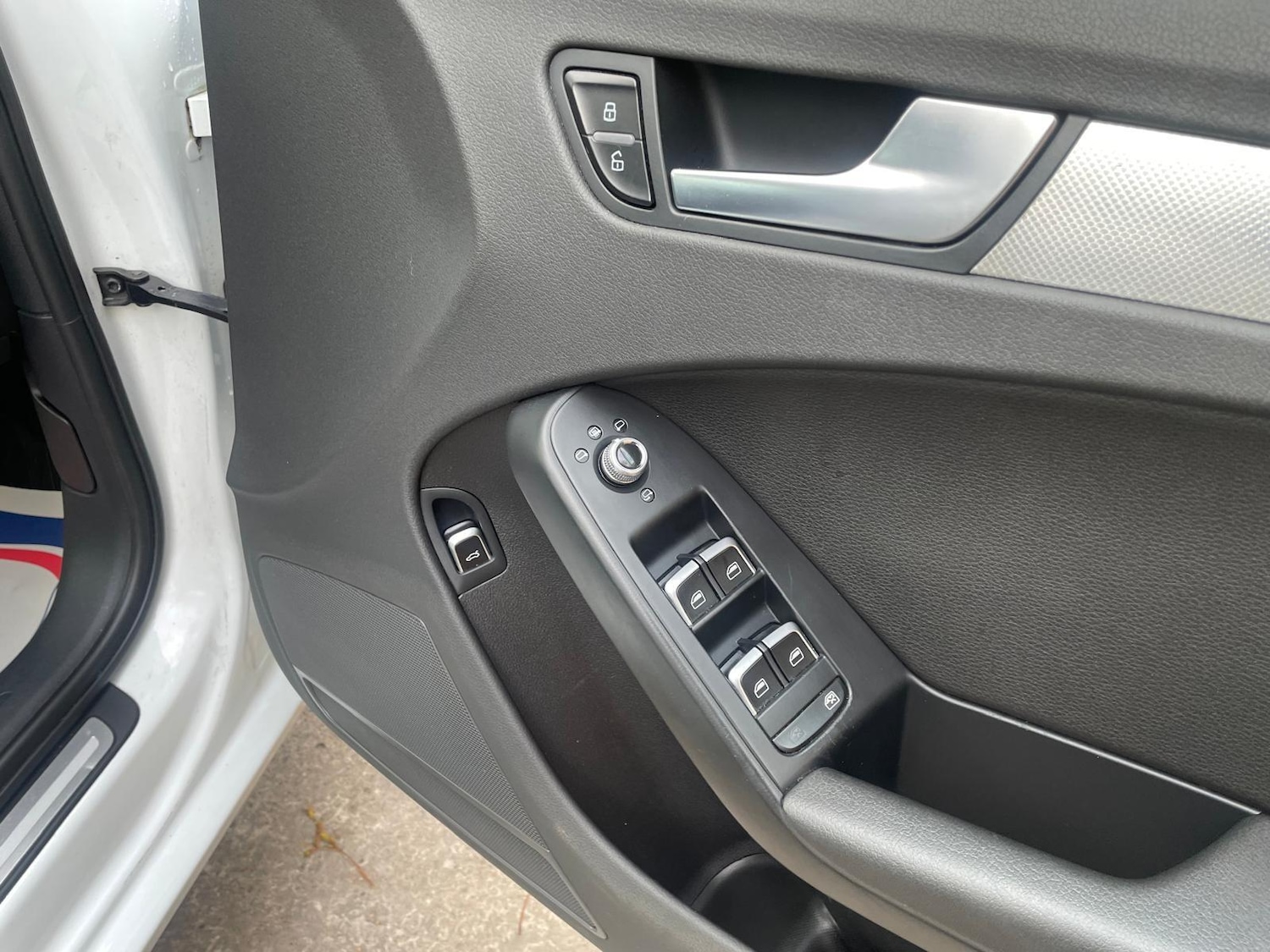 Used Audi A4 2015 for sale - 76409367: Photo 31