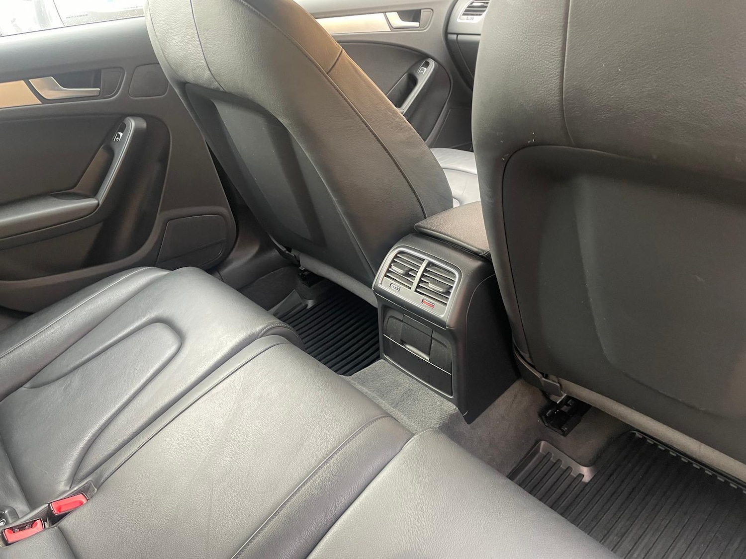 Used Audi A4 2015 for sale - 76409367: Photo 38