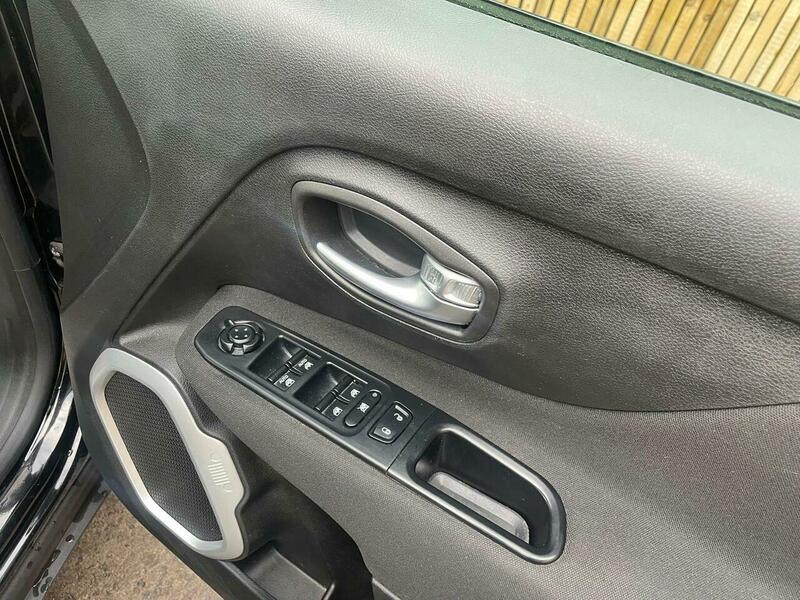 Used Jeep Renegade 2017 for sale - 76318217: Photo 53