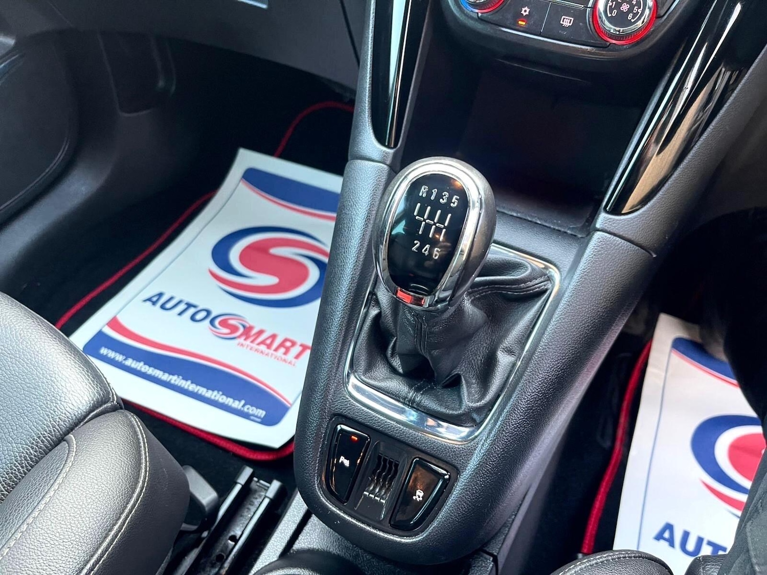 Used Vauxhall Zafira 2015 for sale - 77982470: Photo 15