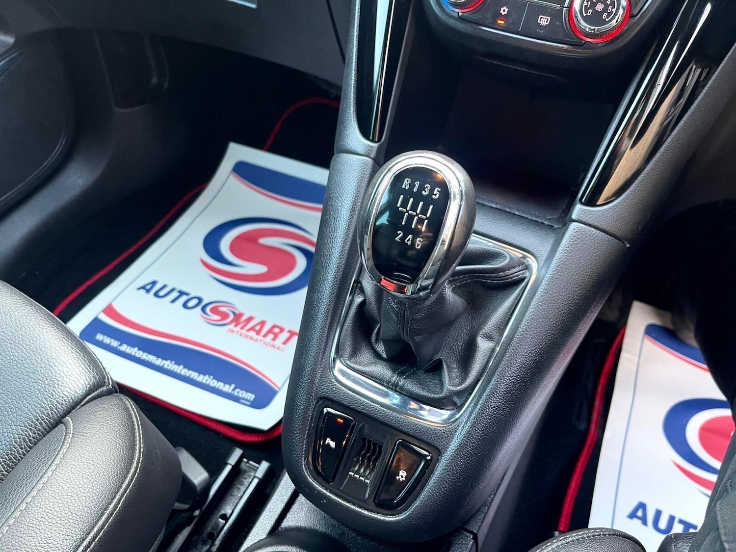 Used Vauxhall Zafira 2015 for sale - 77982470: Photo 62