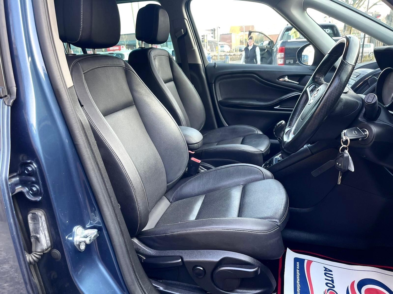 Used Vauxhall Zafira 2015 for sale - 77982470: Photo 9