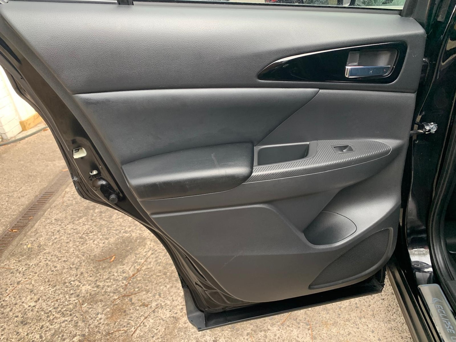 Used Mitsubishi Eclipse Cross 2018 for sale - 76377468: Photo 28
