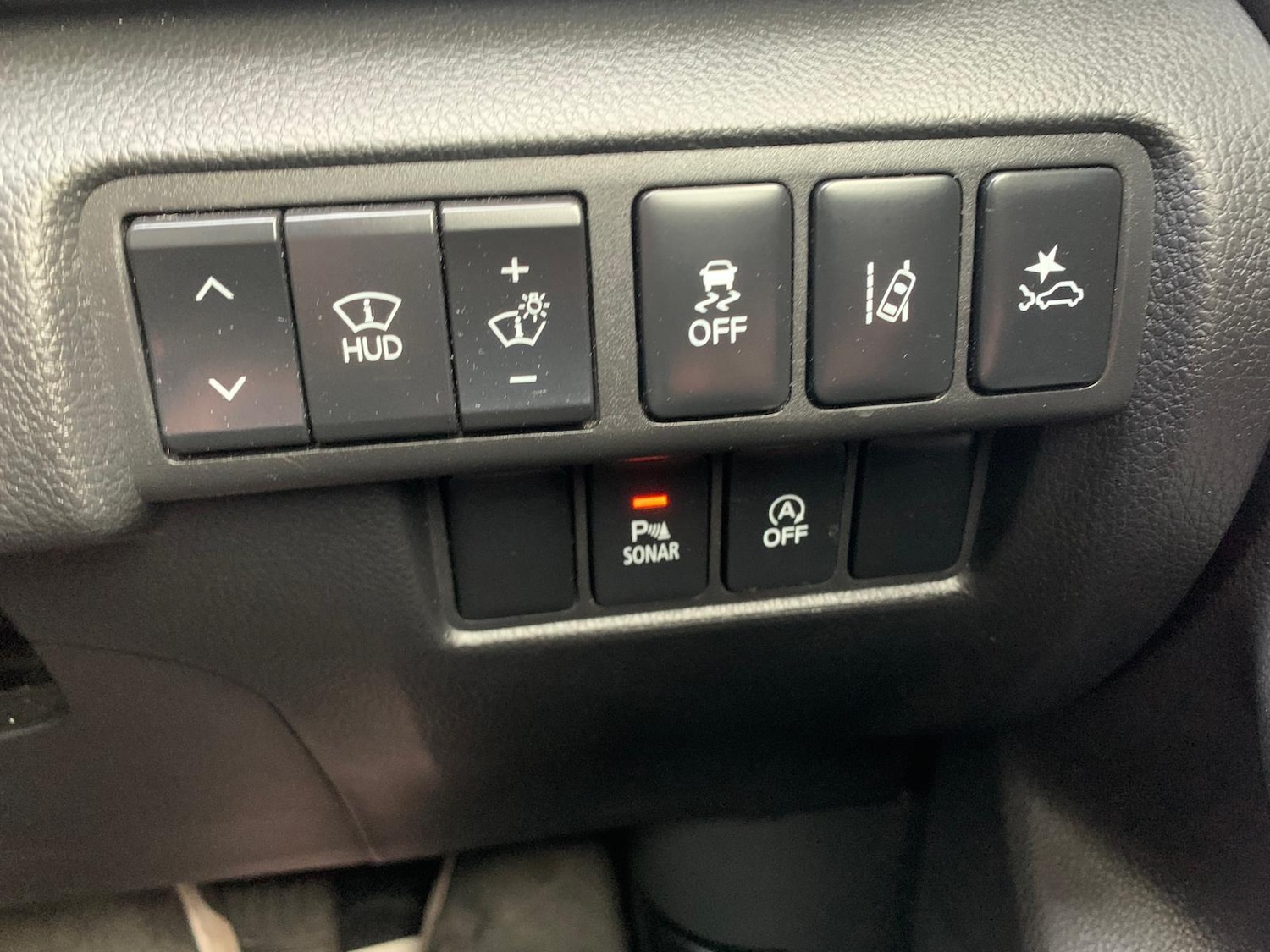 Used Mitsubishi Eclipse Cross 2018 for sale - 76377468: Photo 35
