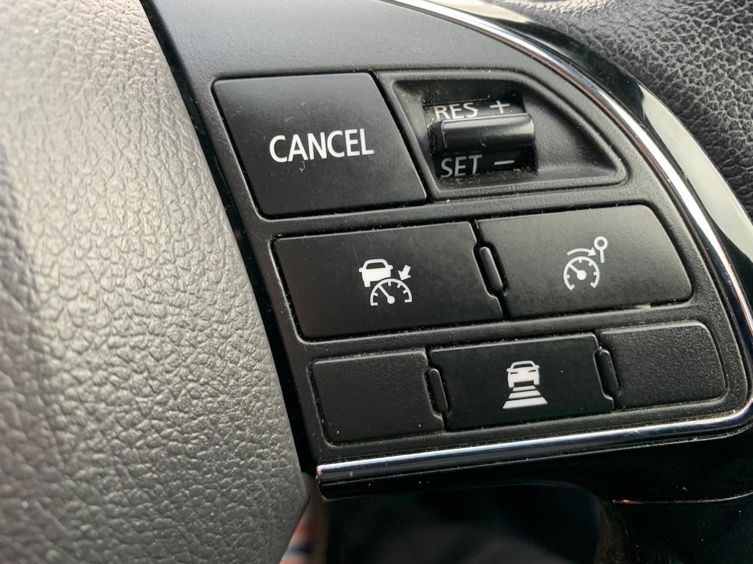 Used Mitsubishi Eclipse Cross 2018 for sale - 76377468: Photo 44