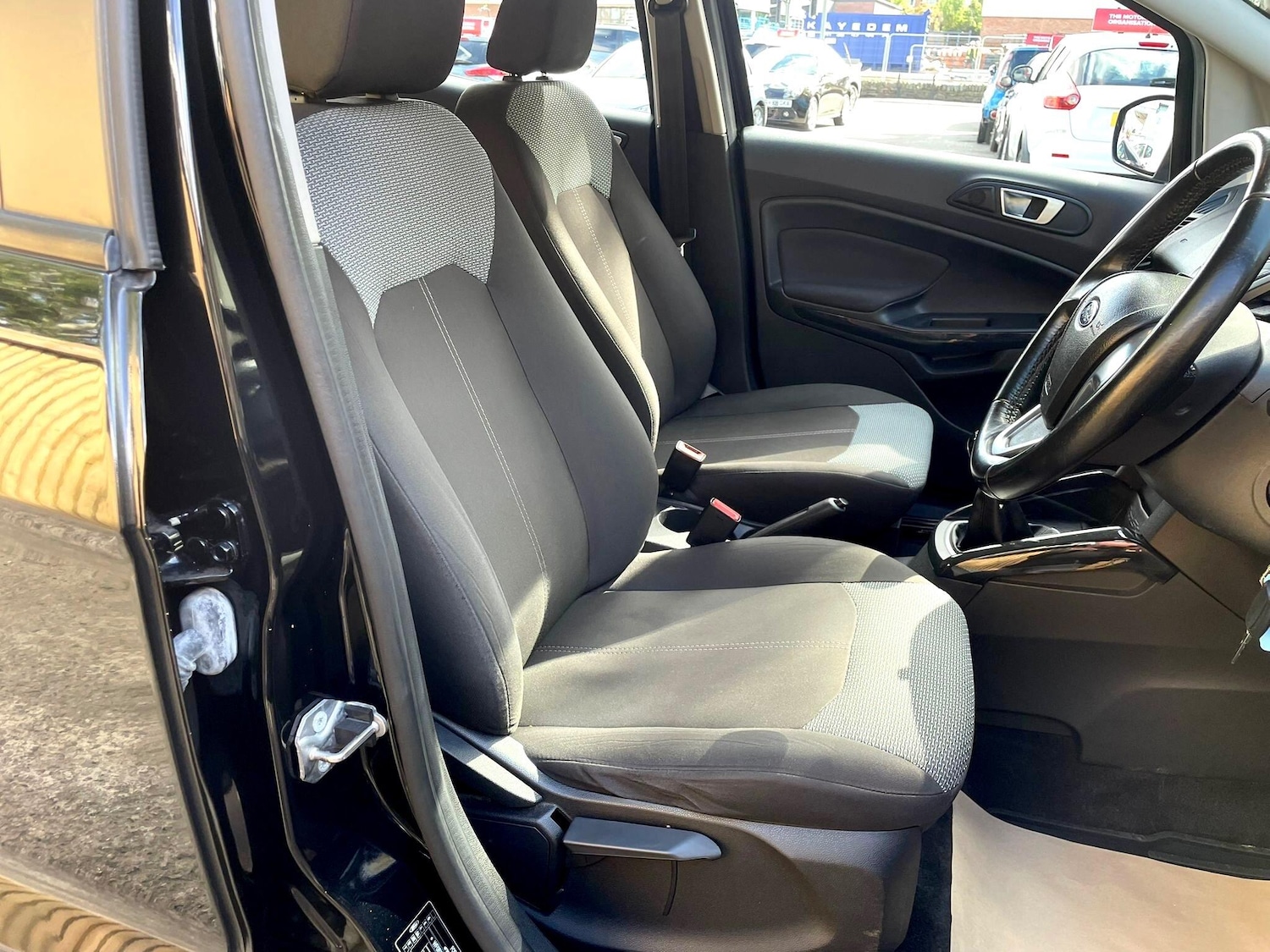 Used Ford Ecosport 2016 for sale - 76377836: Photo 8