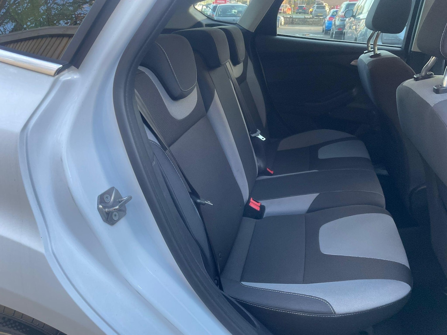 Used Ford Focus 2013 for sale - 76458068: Photo 12