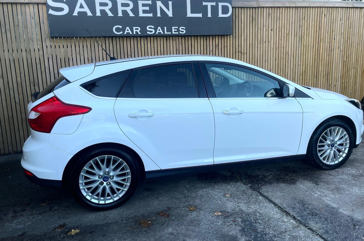 Used Ford Focus 2013 for sale - 76458068: Photo 26