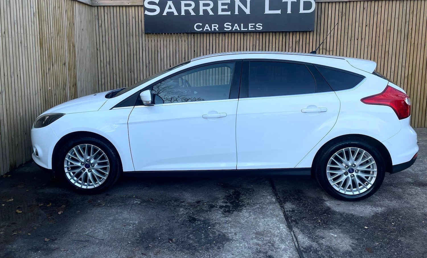Used Ford Focus 2013 for sale - 76458068: Photo 29