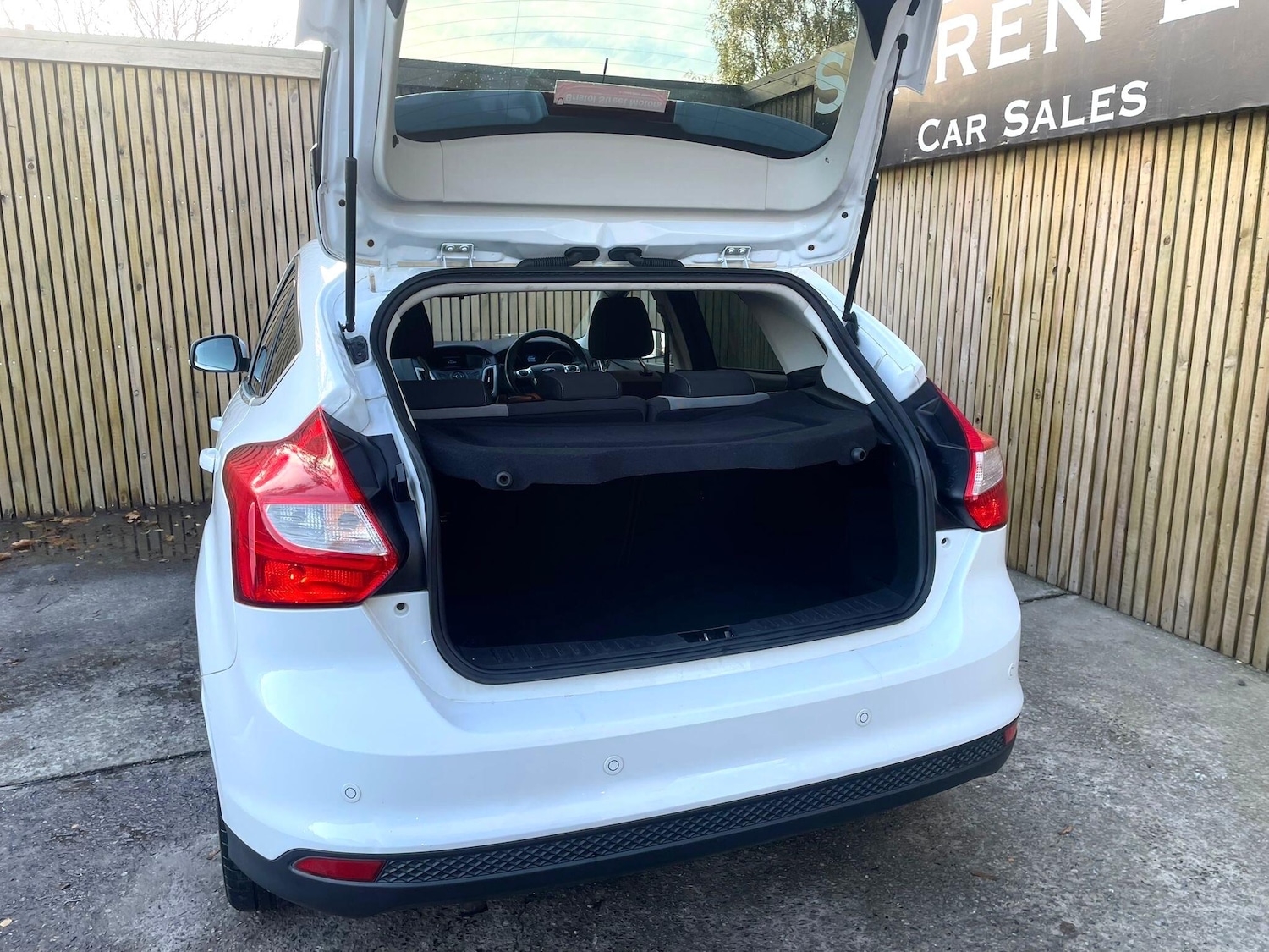 Used Ford Focus 2013 for sale - 76458068: Photo 6