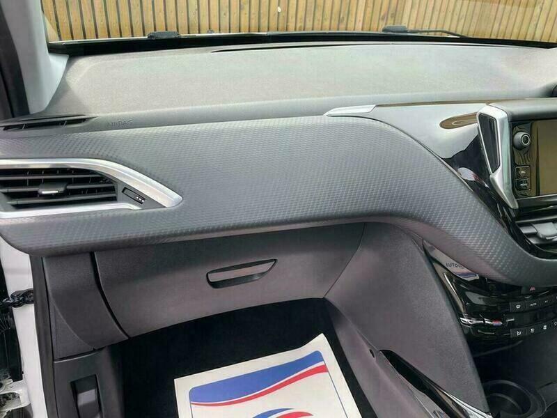 Used Peugeot 2008 2017 for sale - 77067113: Photo 29