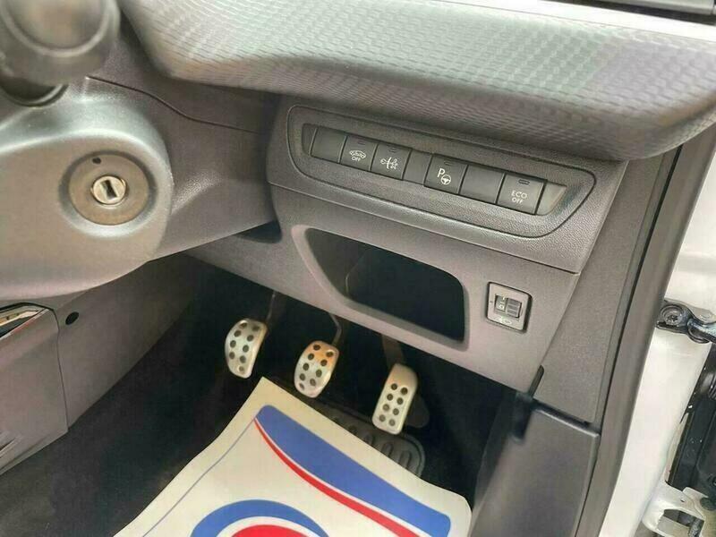 Used Peugeot 2008 2017 for sale - 77067113: Photo 36