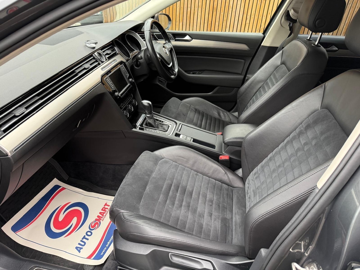 Used Volkswagen Passat 2015 for sale - 77395840: Photo 10