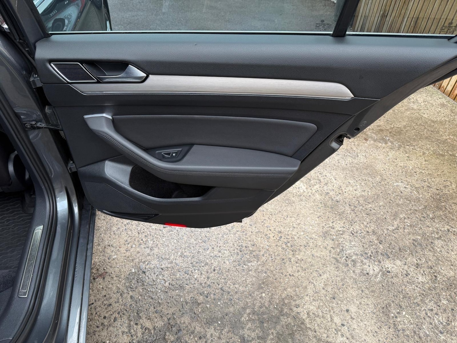 Used Volkswagen Passat 2015 for sale - 77395840: Photo 29