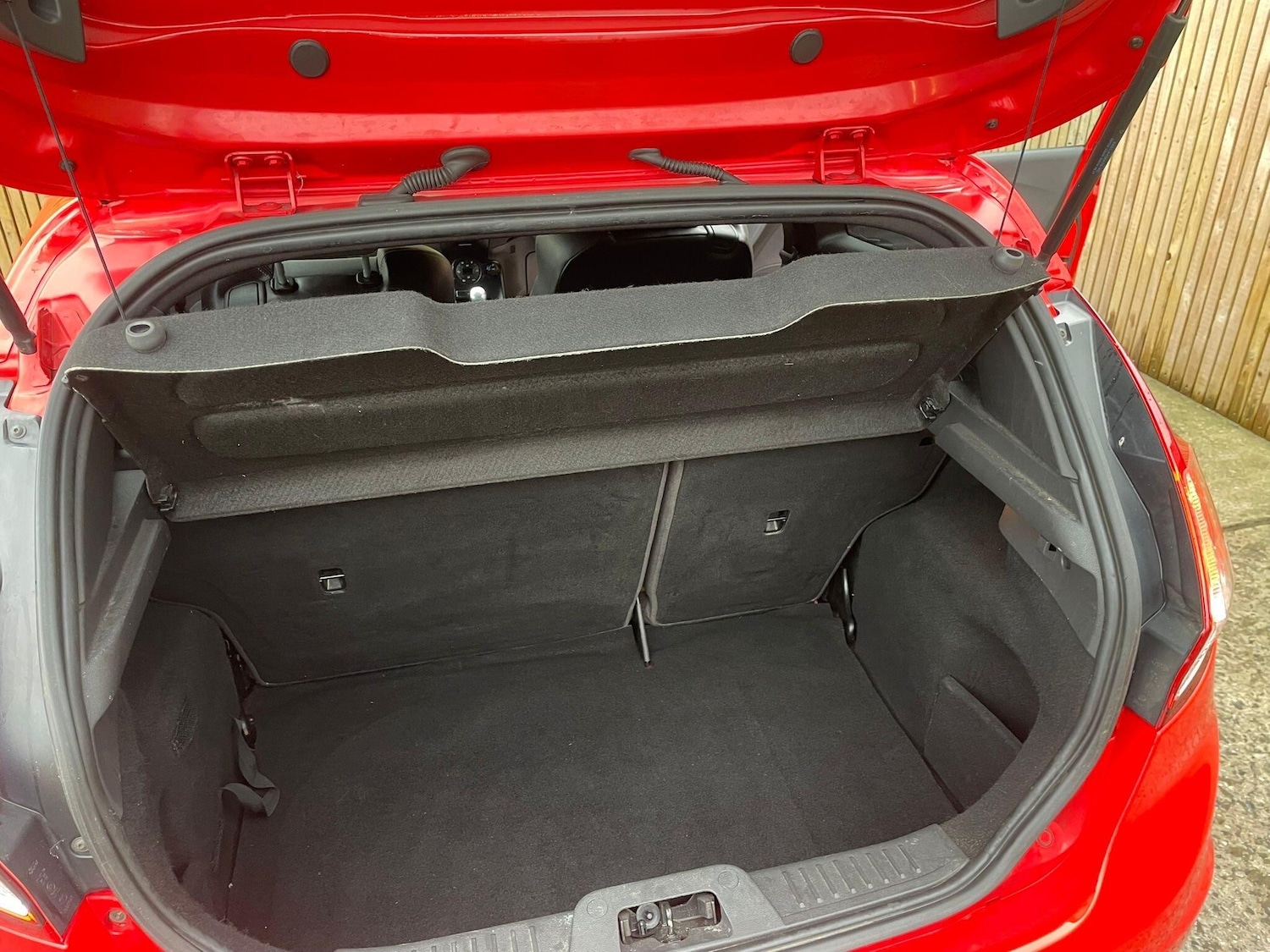 Used Ford Fiesta 2015 for sale - 77853363: Photo 25