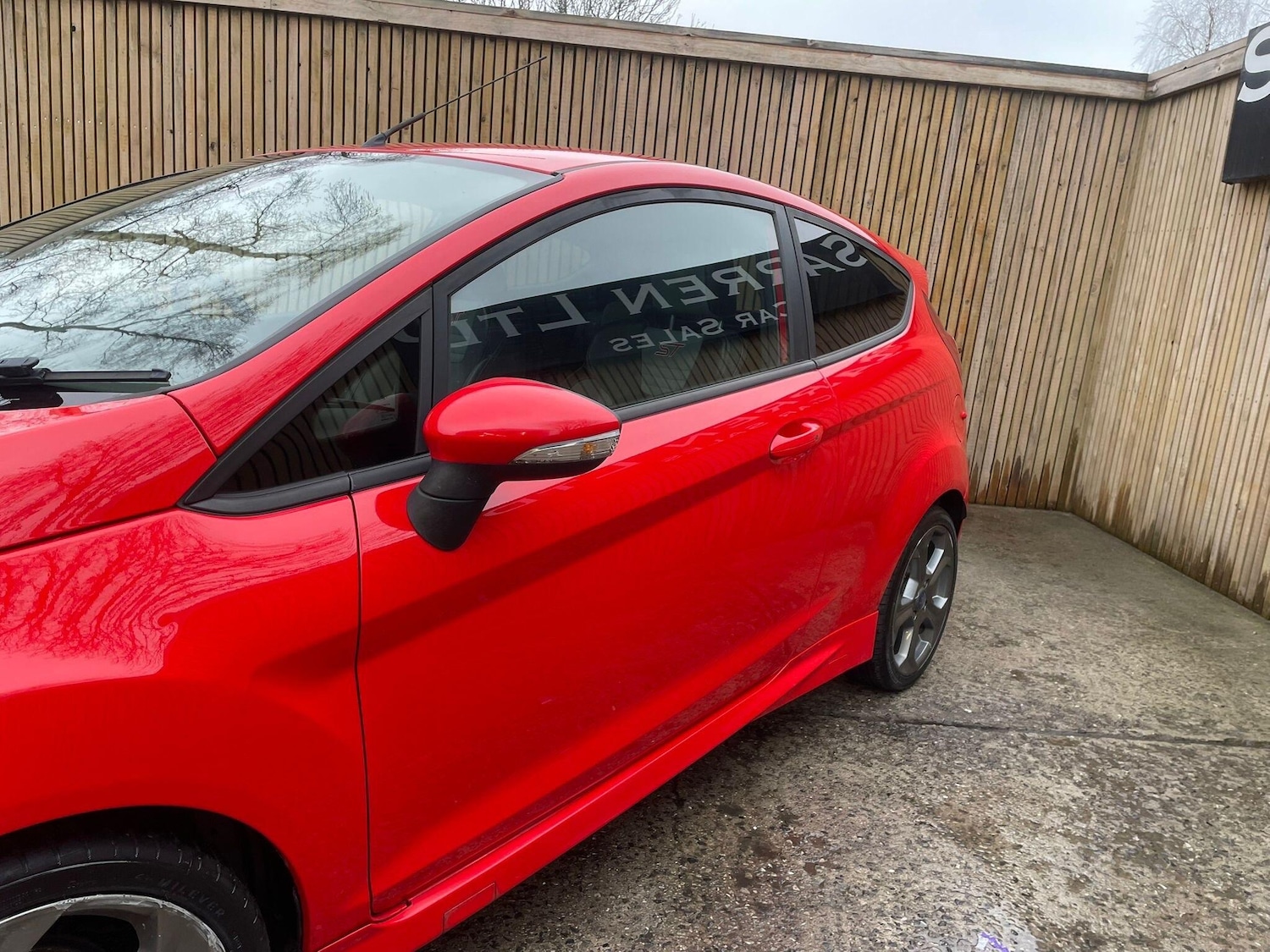 Used Ford Fiesta 2015 for sale - 77853363: Photo 8