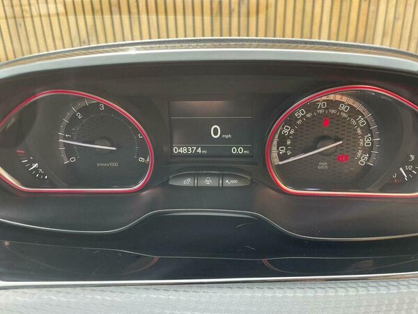 Used Peugeot 2008 2017 for sale - 75551813: Photo 24