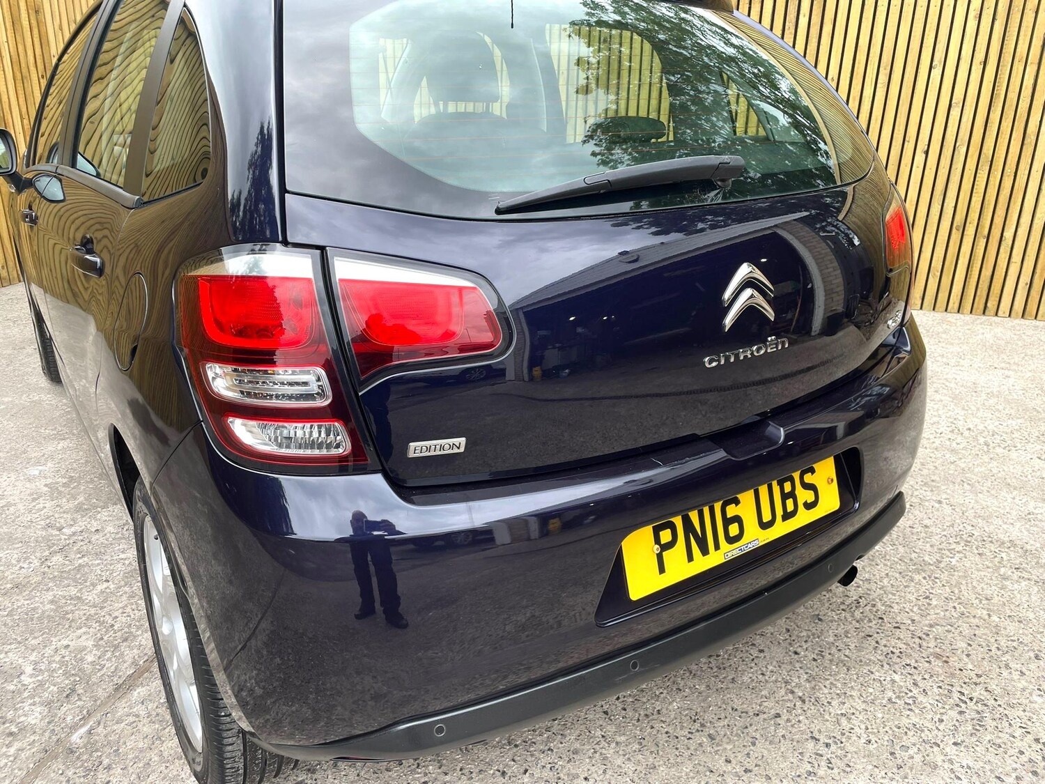 Vehicle 29