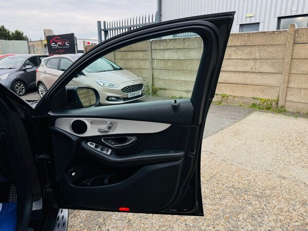 Used Mercedes-Benz GLC 2017 for sale - 76235565: Photo 12
