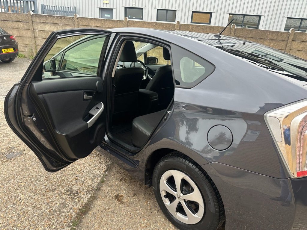 Used Toyota Prius 2013 for sale - 76395906: Photo 14