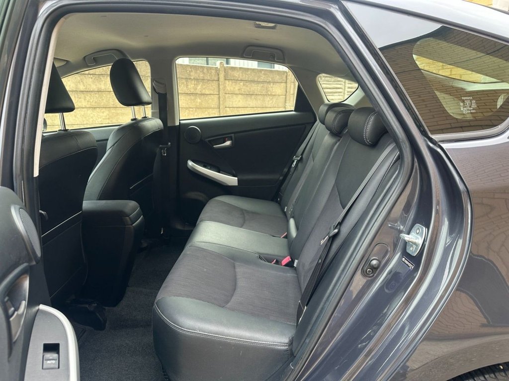 Used Toyota Prius 2013 for sale - 76395906: Photo 16
