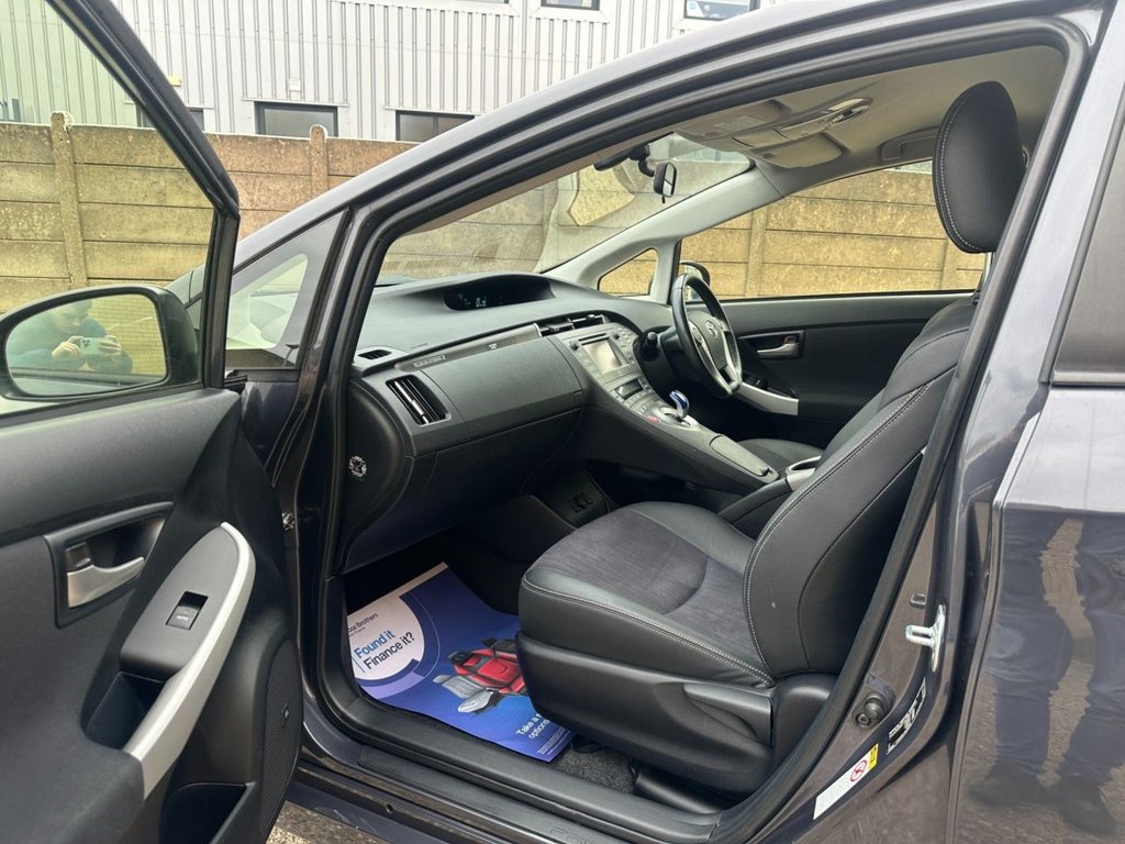 Used Toyota Prius 2013 for sale - 76395906: Photo 18