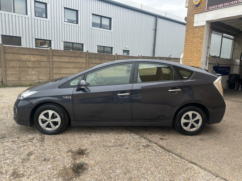 Used Toyota Prius 2013 for sale - 76395906: Photo 5