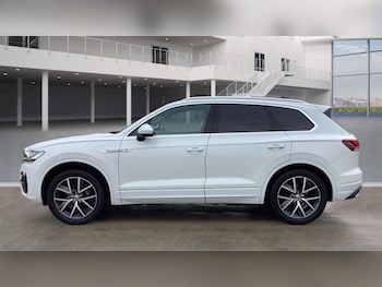 Used Volkswagen Touareg 2019 for sale - 76396037: Photo
