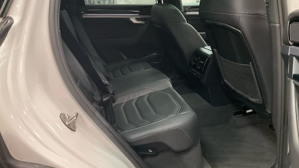 Used Volkswagen Touareg 2019 for sale - 76396037: Photo 8